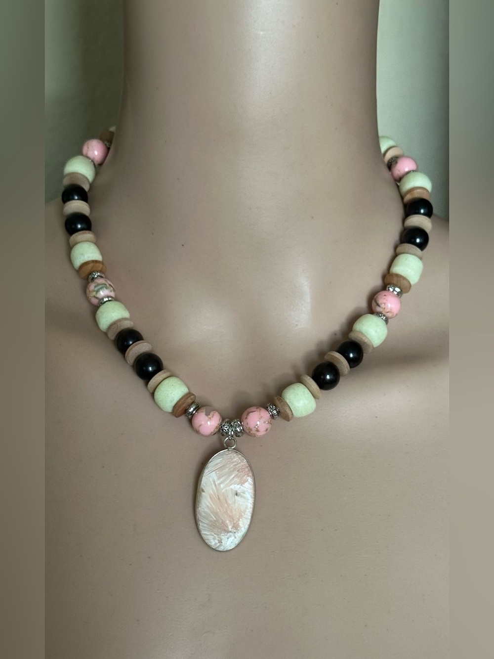 20 inch Mixed Bead Necklace NWOT